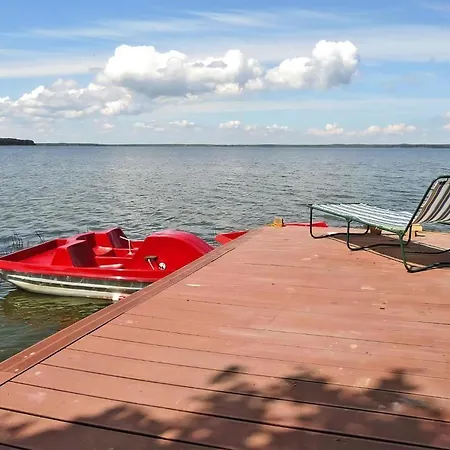 In Mit Garten, Terrasse Und Grill Und Seeblick * Nowe Warpno